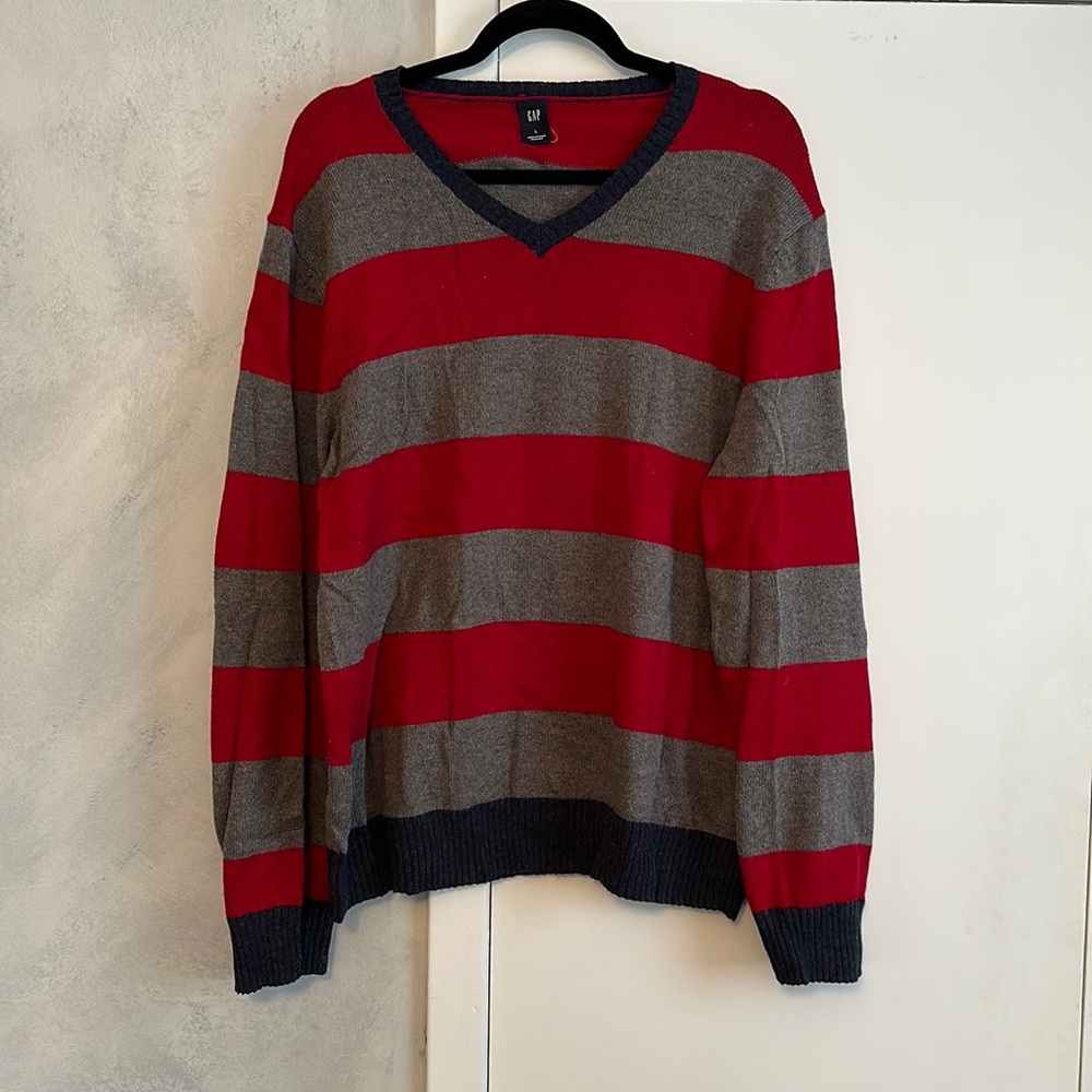 Men’ Gap V-neck Stripe Sweater (L)